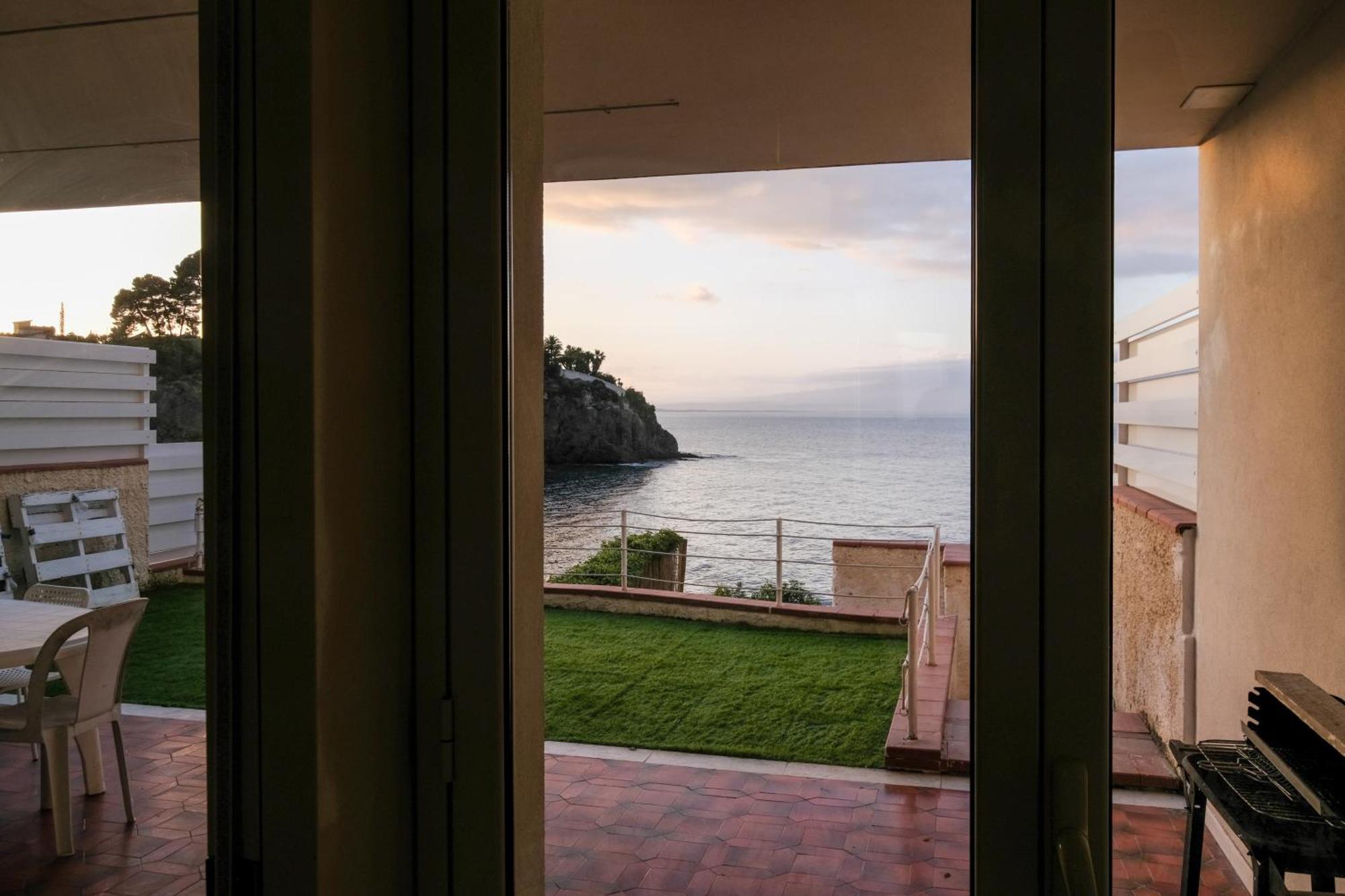 Villa La Vista - Baia Del Gambero เอากุสตา ภายนอก รูปภาพ
